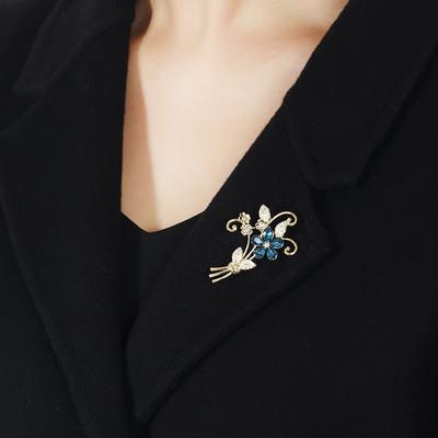 High Sense Crystal Flower Brooch Elegant Temperament Women's High-end Corsage Niche Pin Suit Fixed Clothes Accessories