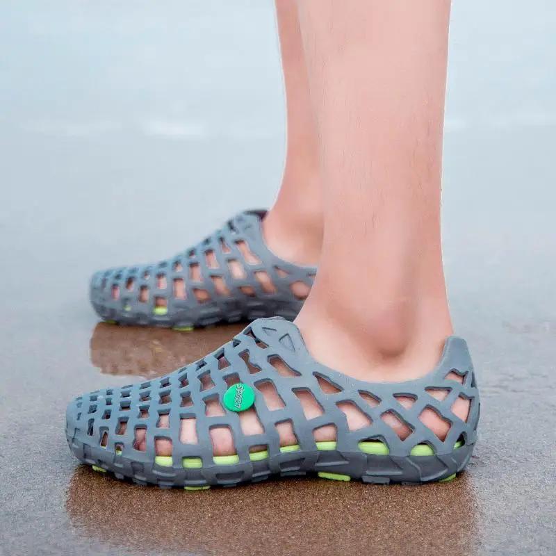 Fashion Closed Toe Man Sandals Couple Hole Pvc Summer Sale New Fashion Casual 39 Color Original Outdoor 2025 Expensives Adult Shoes Men