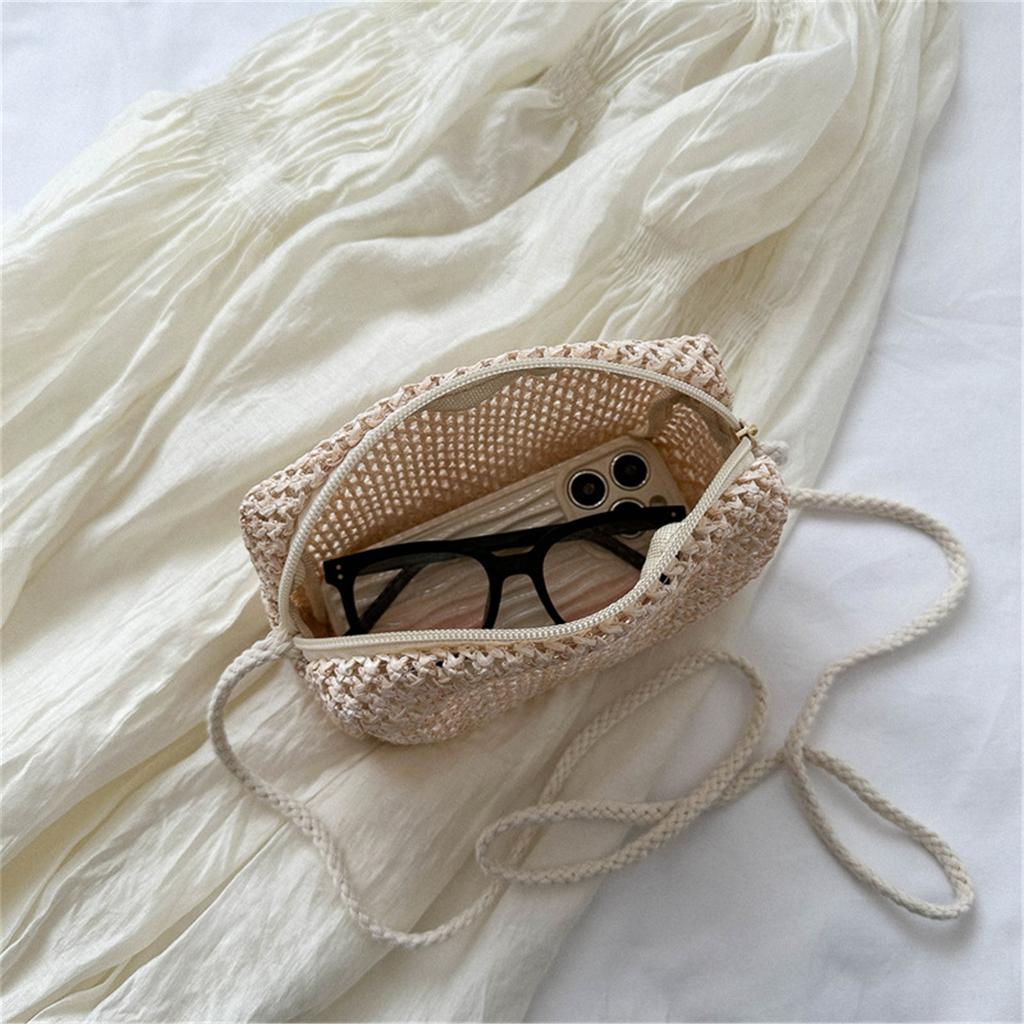 Summer Mini Handwoven Beach Bags for Women Small Fresh Crossbody Straw Pouch Square Bag Makeup Pouch