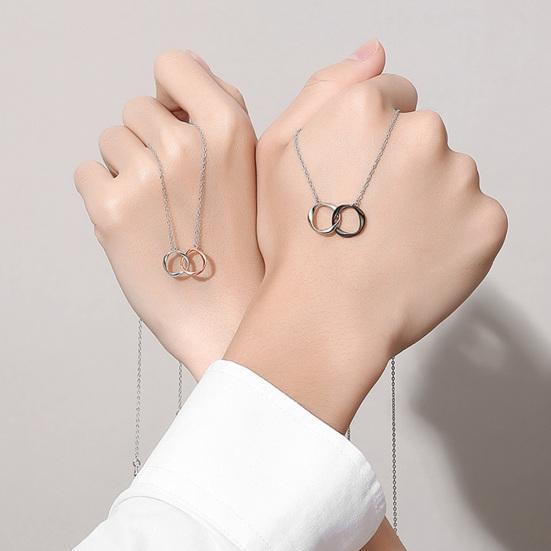 Intertwined Rings Couple Necklace Mobius Strip Circles Necklace Men Women Endless Circle Pendant Necklace Gift for Valentine's Day Anniversary