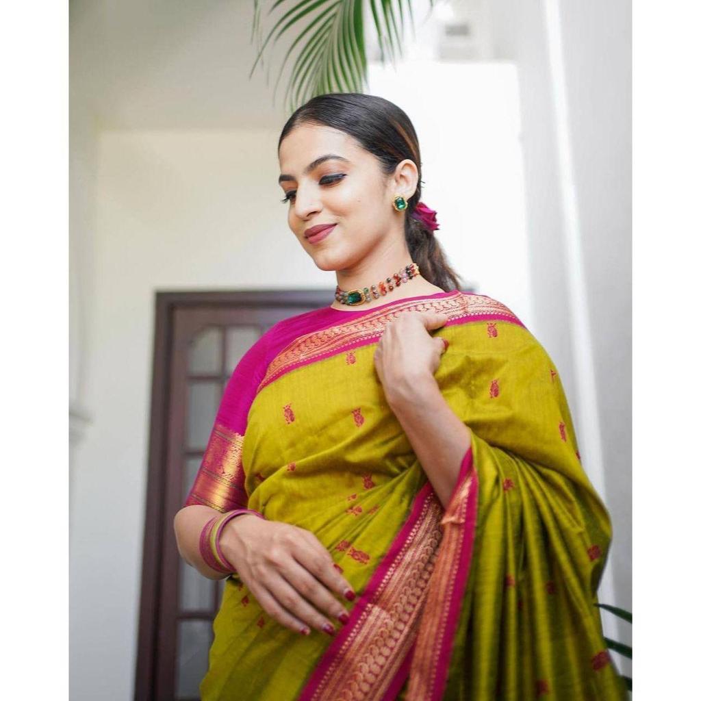 New Launch – Graceful Soft Lichi Silk Saree with Rich Jacquard Weaving & Elegant Pallu Finish