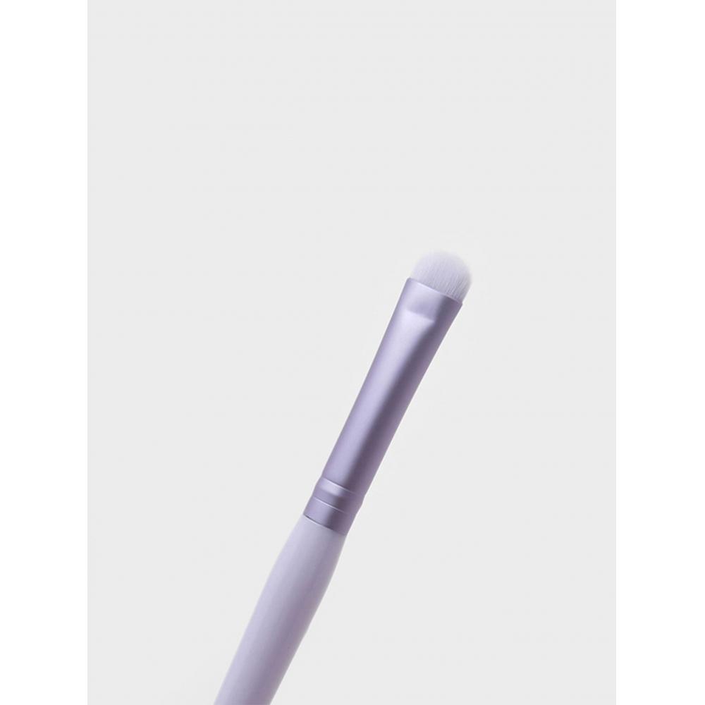Daiso Pastel Shadow Brush