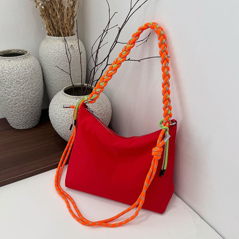 Macar Color Woven Strap Lightweight Shoulder Bag Korean Style Fashiable and Versatile Crossbody Bags for Women Commuting Bag