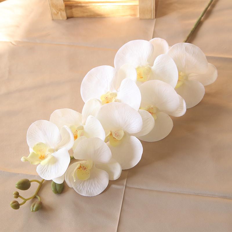 Highquality Silk Lilies With Realistic Design For Hotel And Party Decor White