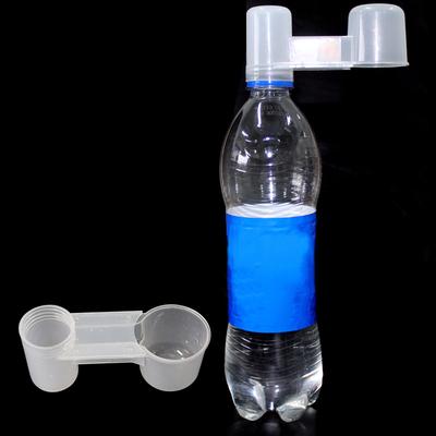 1 Stück Kunststoff Haustier Vogel Tränke Futterspender Wasserflasche Becher für Huhn Taube