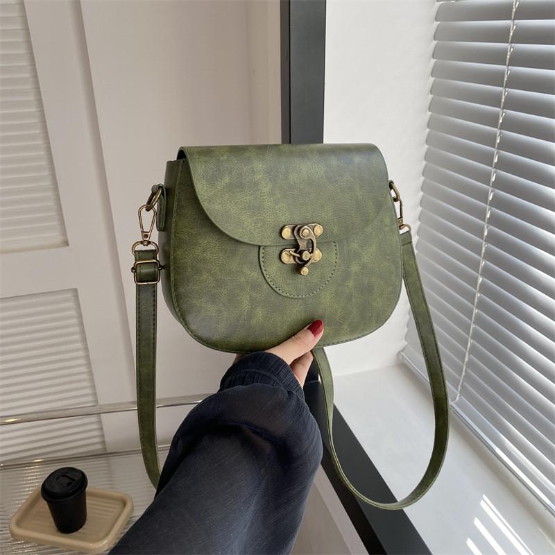Fashionable Casual Shoulder Bag For Women Vintage Design Soft And Spacious Saddle Bag