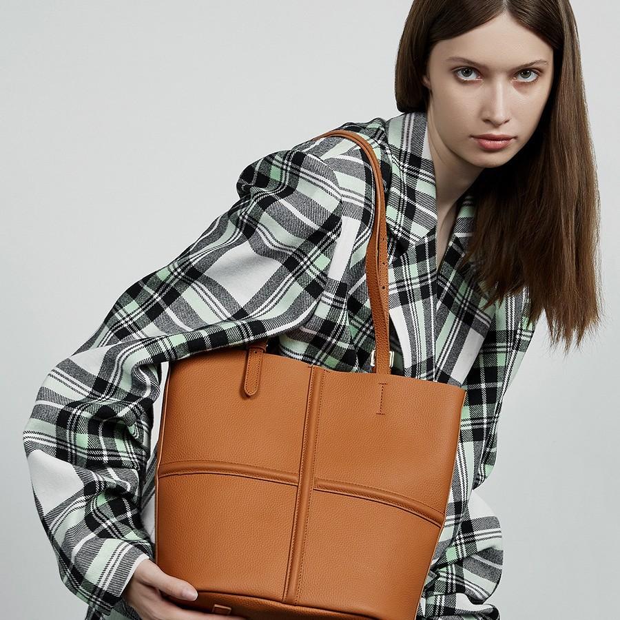 Fashion Handbag Large Capacity Textured Shoulder Bag Cowhide Light Luxury Tote Women's Bag