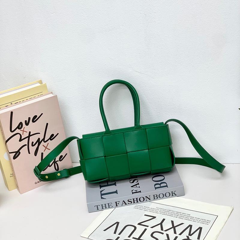 2024 Early spring new leather woven vegetable basket bag women's hand shoulder messenger bag small mini versatile