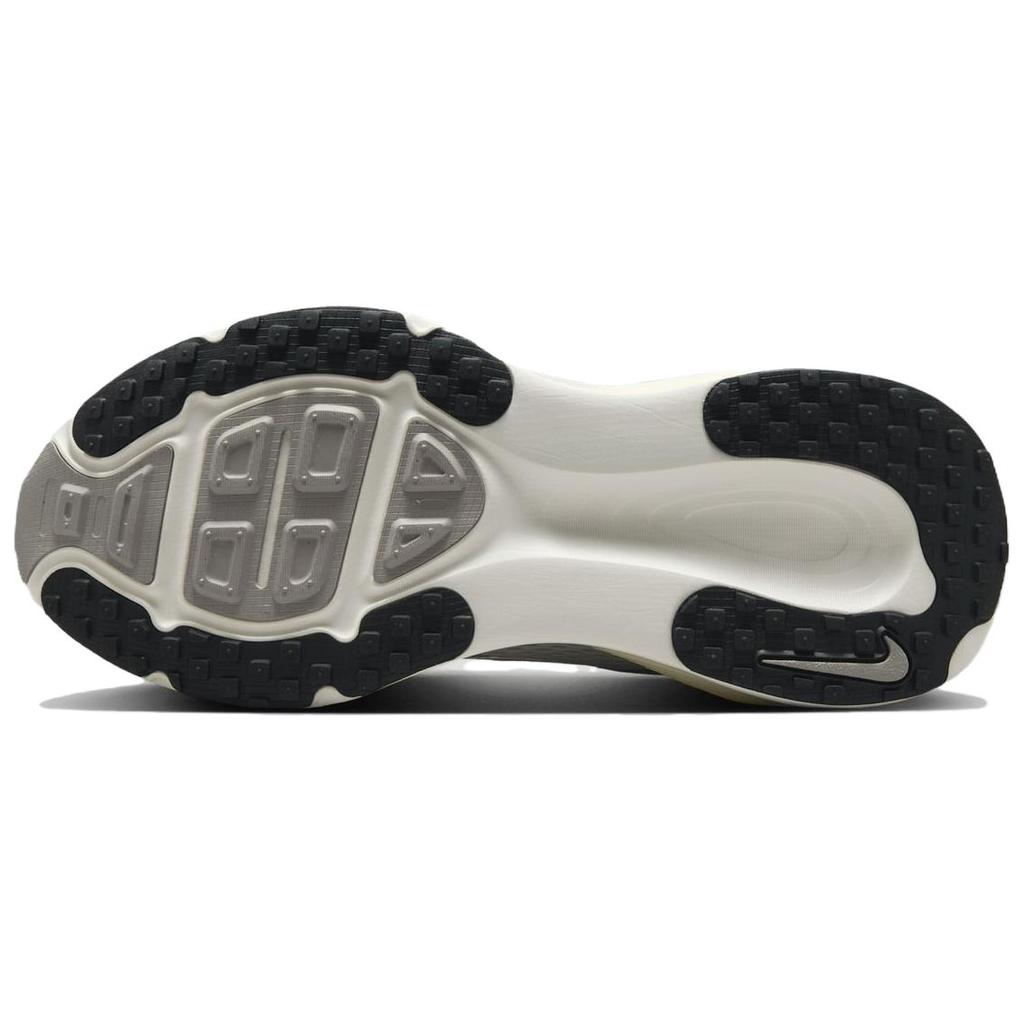 Nuove Nike Vomero 18 Bianco Summit Latte di Cocco da Donna HM6804-101