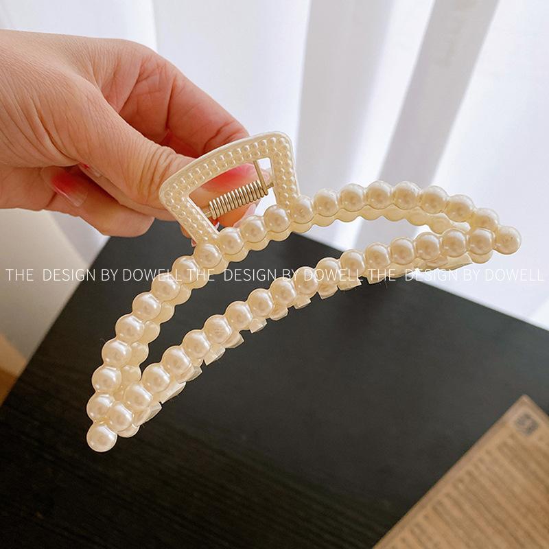 

Luxurious Hair Pearl Accessories Claw Clip Ideal For Women Stylish Updo And Use Everyday Pearl Crescent