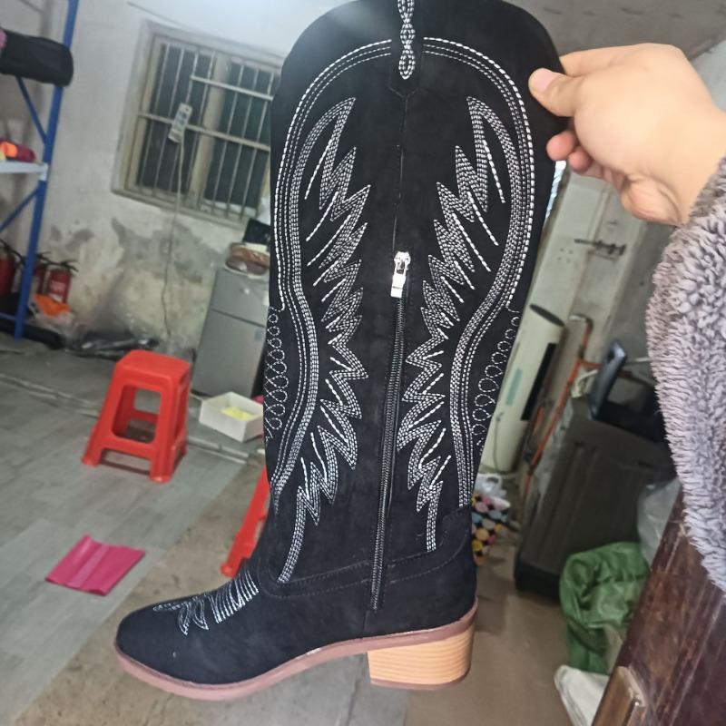 

Новые ретро вышитые ботинки Мартин большого размера женские осенне-зимние на толстом каблуке средней длины ботинки-рыцари короткие ботинки 36 чёрный