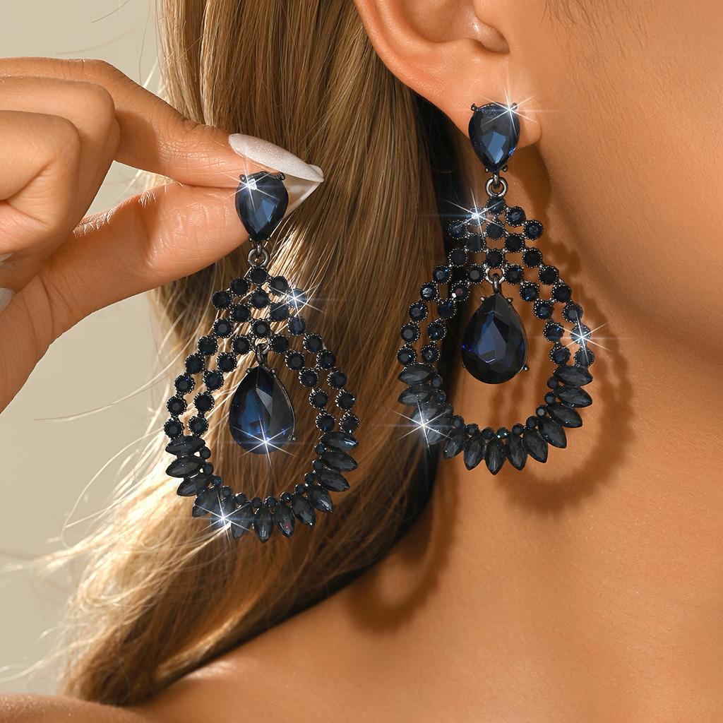 Korean version simple and elegant super sparkling naked diamond droplet shaped multi-color earrings ear accessories