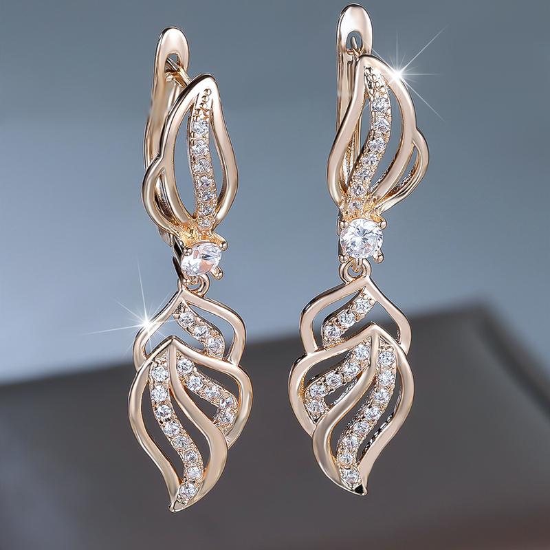 Squisiti orecchini pendenti a forma di foglia cava in zircone per donna Lussuosi orecchini pendenti lunghi color oro Gioielli per feste di matrimonio