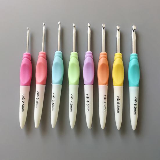 8Pcs/Set Crochet Hooks Labor-saving Ergonomic Alumina Portable Handle Crochet Knitting Needles