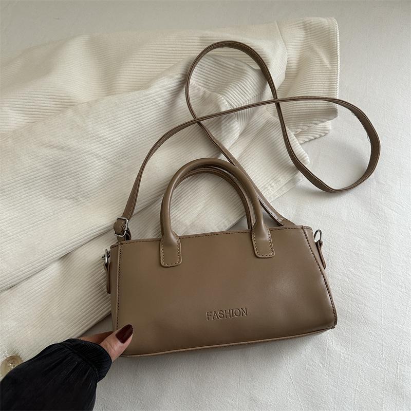 Simple Hand-carried Small Square Bag 2025 Spring and Summer New High-value Fashion Shoulder Bag Niche Messenger Bag Women