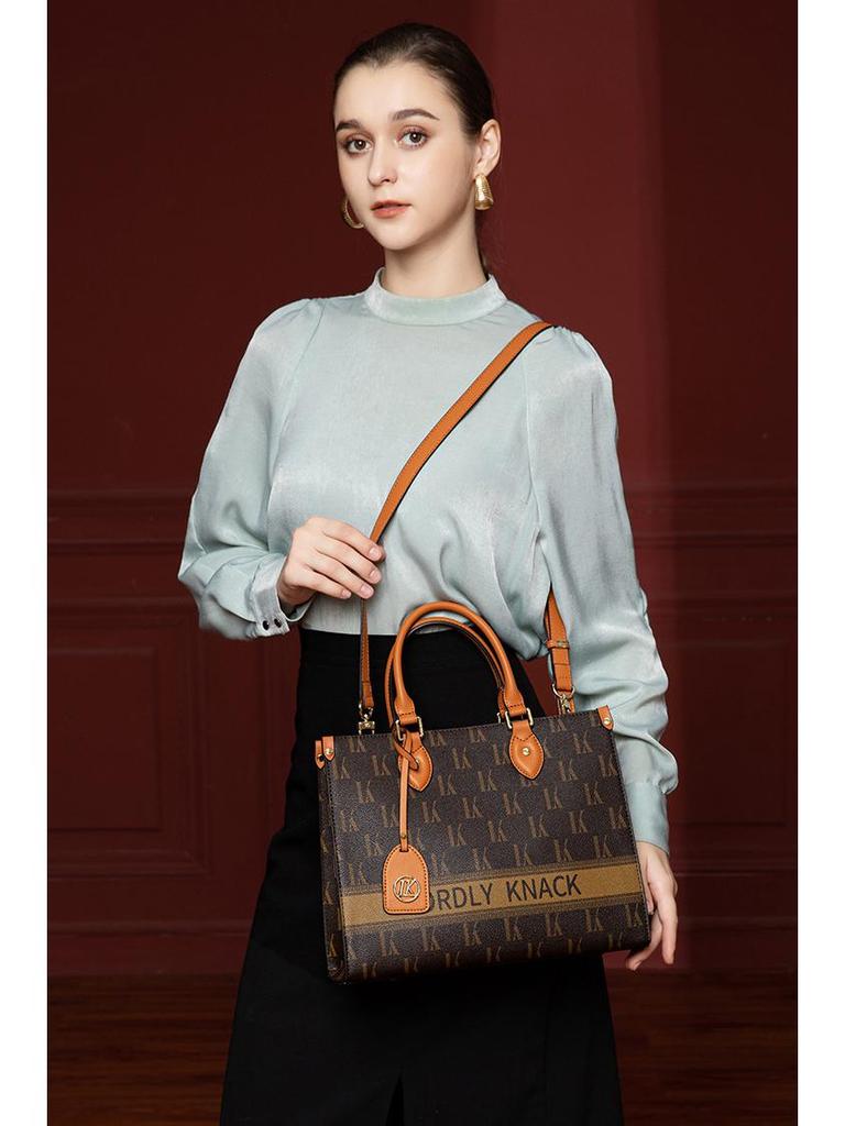 Retro Print Large Capacity Versatile Handbag and Shoulder Tote