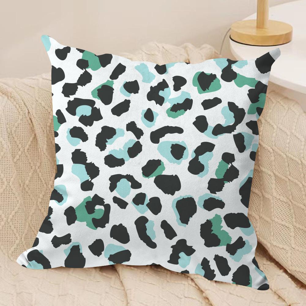 Leopard Print Texture Cushion Cover Soft Plush Fabric Double-Sided Printed Sofa Cushion Cover for All Seasons Home Decor Gift