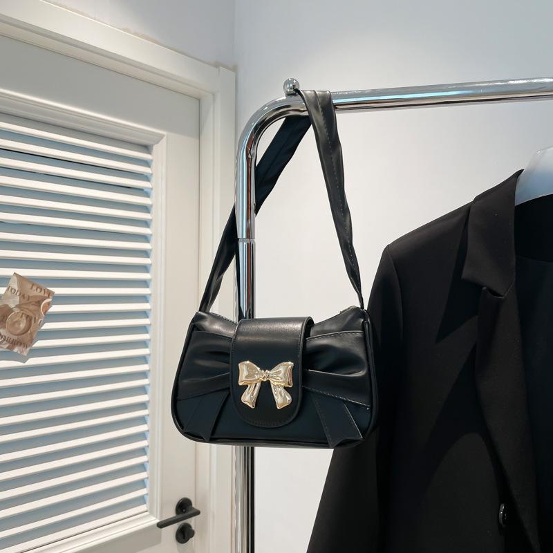 

Трендовая плиссированная сумка-багет с бантом, женская, универсальная, с характером, повседневная, высококлассная текстура, модная, с темпераментом, на плечо чёрный