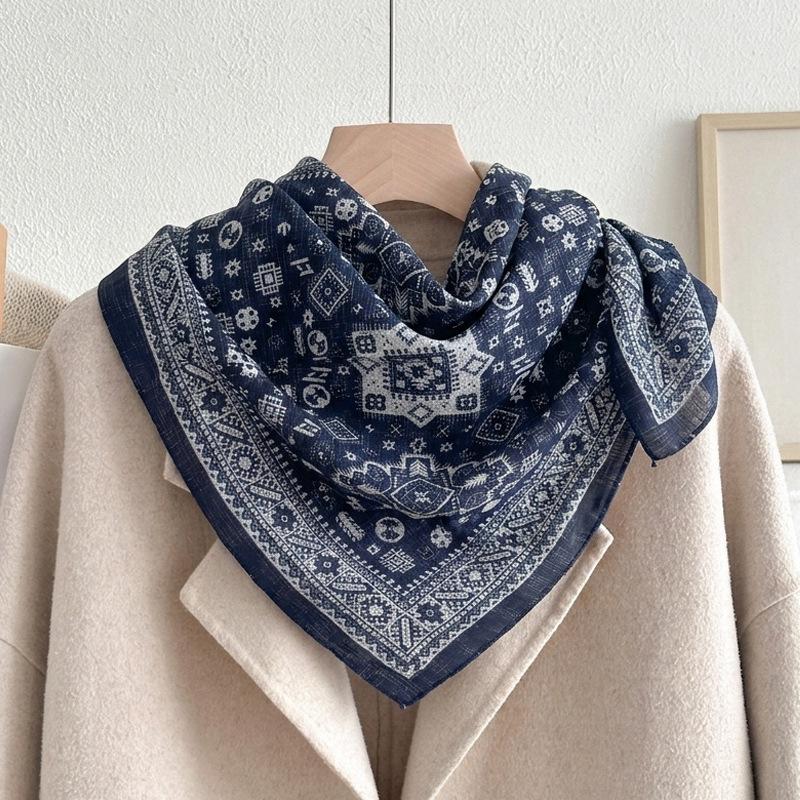 71 meters white chain cotton and linen small square scarf silk scarf women's spring and autumn winter scarf scarf high-end scarf