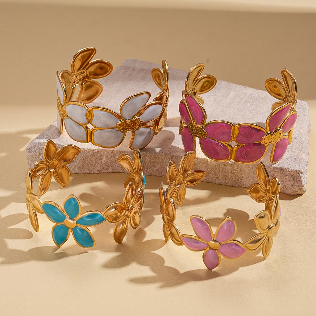Retro-Stil Edelstahl Tropföl Blume Öffnungsarmband Urlaubsstil Personalisierter Umweltschutzschmuck