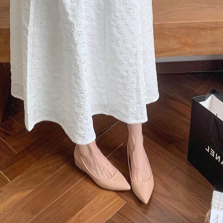 A must for small people~ Naked inner height increase of 5cm French patent leather pointed single shoes Women's versatile temperament commuting flats