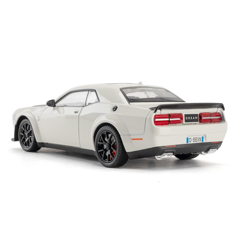 1/24 Dodge Challenger Hellcat Autíčka litá Metel Auta Hračka Tahni zpět Modely aut Hellcat se zvukem a světlem Hellc pro děti