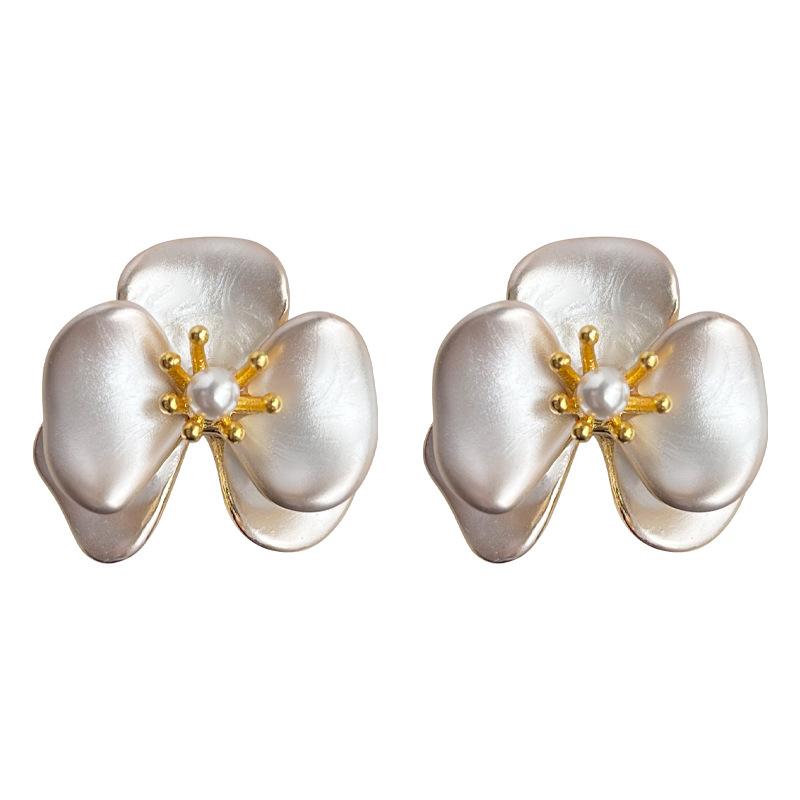 Female Fashion Three-dimensional Butterfly Orchid Flower Earrings