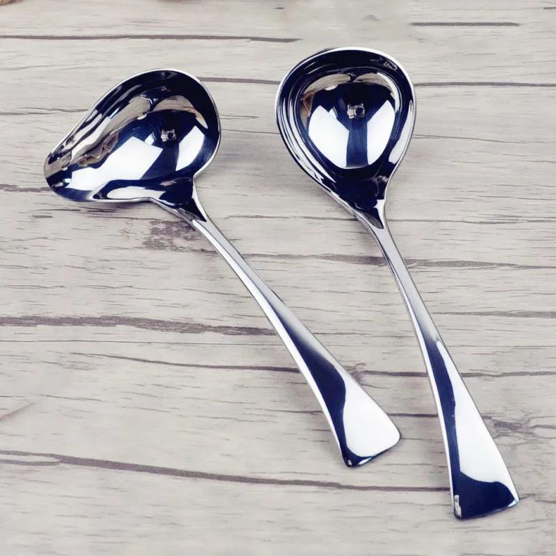 304 Stainless Steel Kitchen Cooking Sauce Drizzle Spoon with Spout, Long Handle Serving Soup Spoon