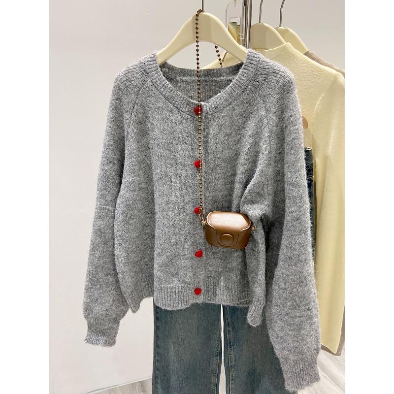 Love Button Gentle Wind Knitted Sweater Women's Spring and Autumn Temperament Versatile Top Lazy Sweater Jacket