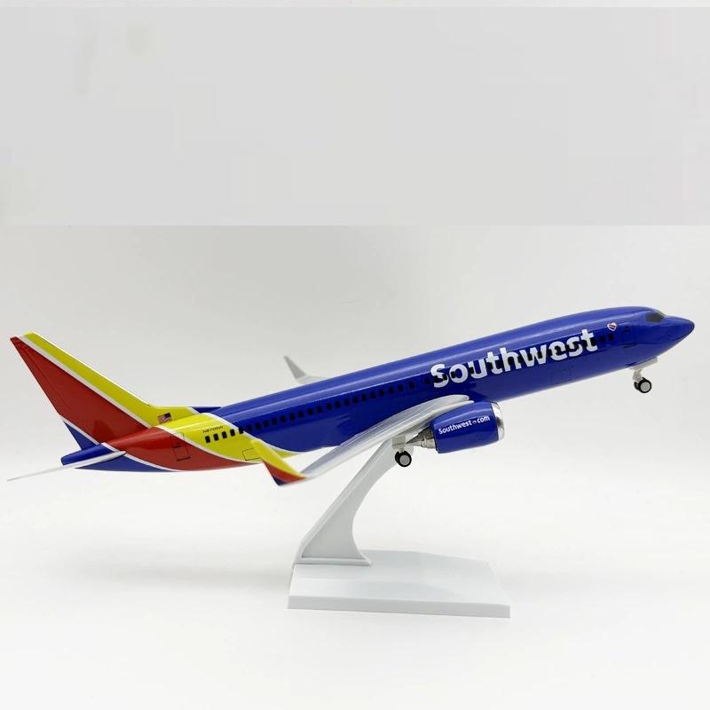 Miniature Plane 30CM US Southwest Airways Airplane B737 1:240 Scale Resin Aviation Model With Stand & Wheel Aircraft Home Decor