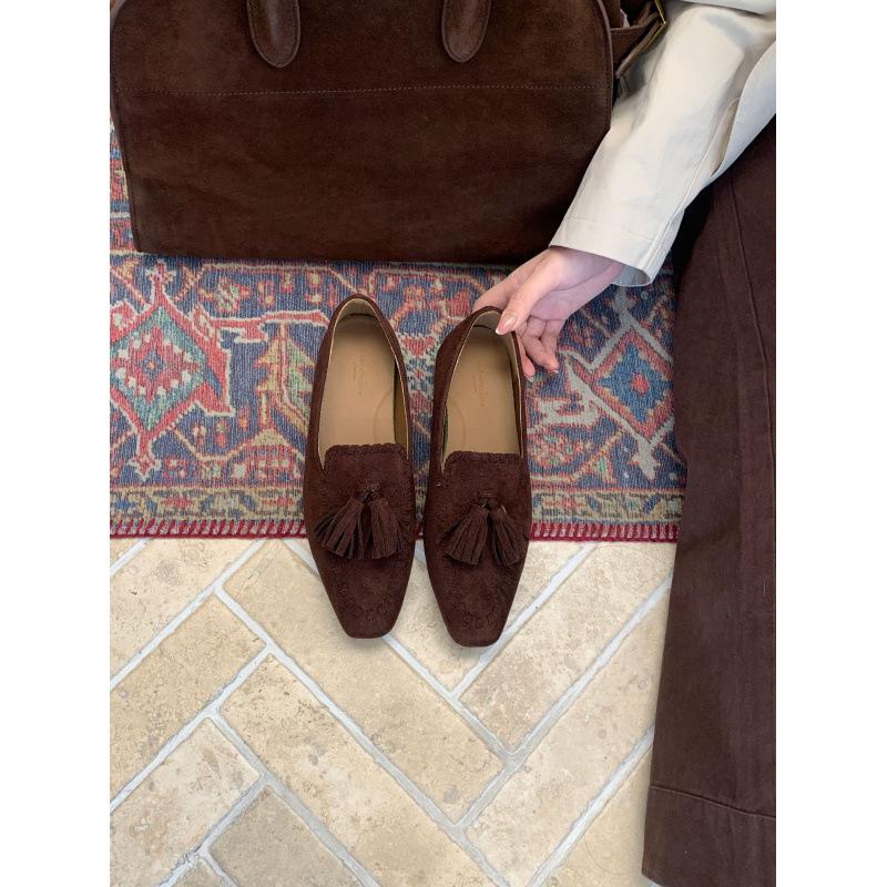 

2025 new autumn shoes small fringed single shoes women s versatile autumn flat loafers casual small leather shoes autumn trend 39 темно-коричневого
