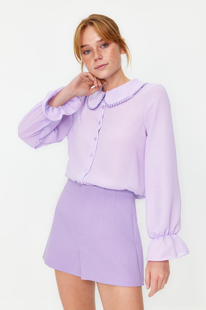 Damenmode Neues Hemd Lila Kragen Detailliertes Rüschen Webhemd