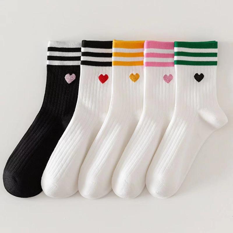 Women Parallel Bar Socks Fashionable Versatile Cartoon Love Socks Soft and Comfortable Casual and Breathable Socks