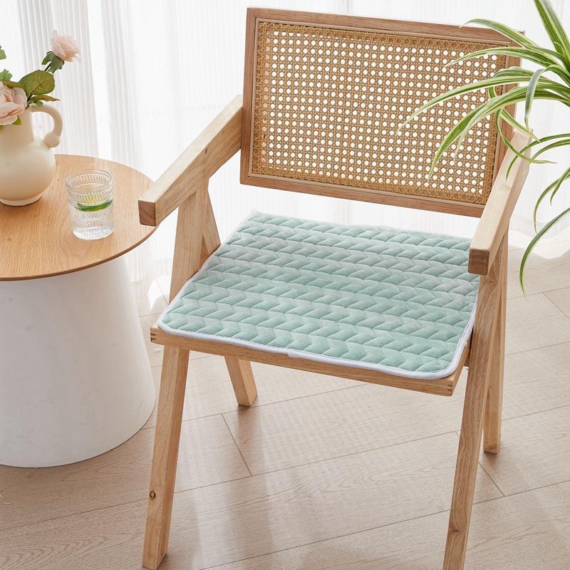 Soft Flannel Non Slip 40x40cm Square Chair Cushion Cozy Tatami Pad for Office Home Living Room Use