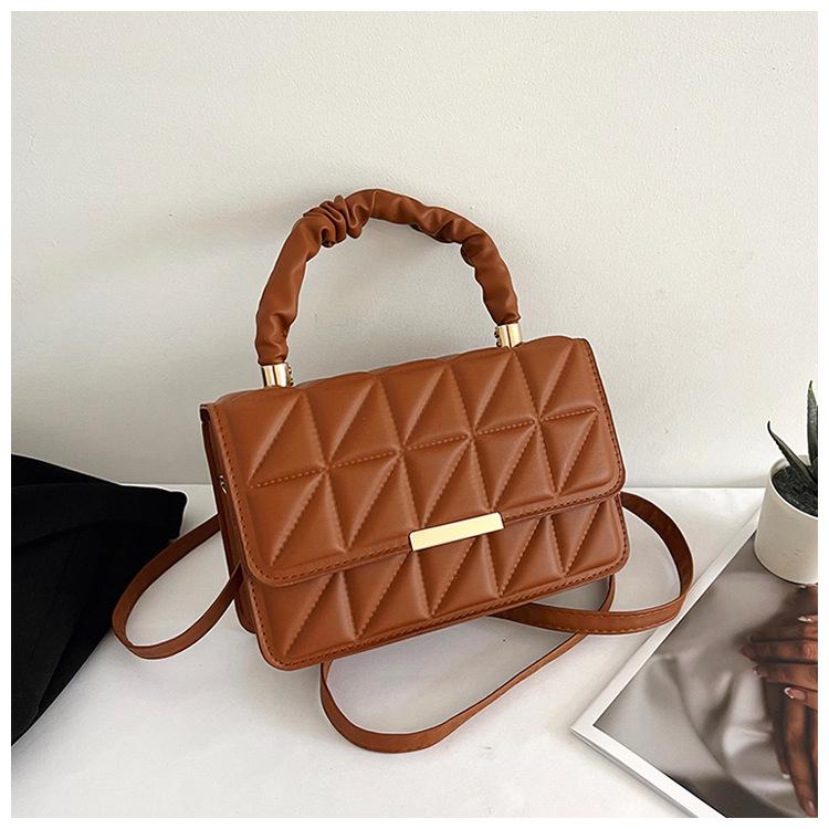

Fashion and leisure small square bag women s 2025 new personalized niche shoulder bag simple foreign style messenger bag hot sale світло-коричневого кольору