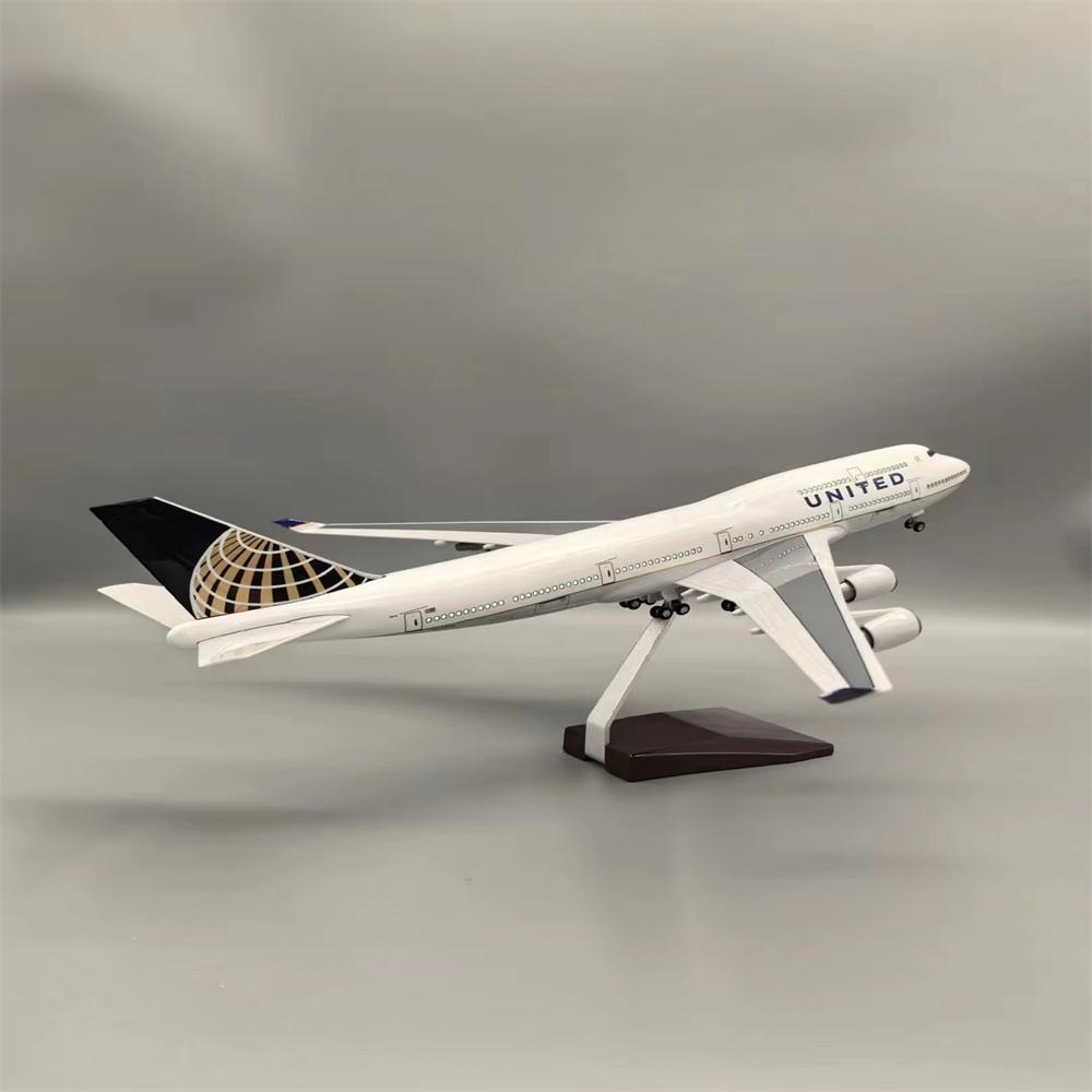 Diecast Resin 47CM Scale Airplane Model 747 B747 Aircraft Simulation Resin Finished Airlines Christmas Souvenir Collection Decor