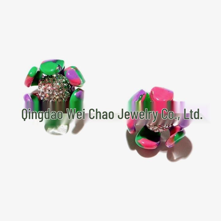 

European and American Design Resin Flower Stud Earrings