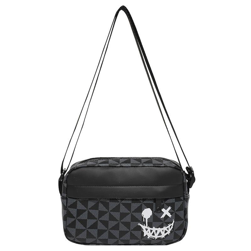 Spring new women's fashion simple personality casual large capacity fashionable messenger mobile phone shoulder small square bag