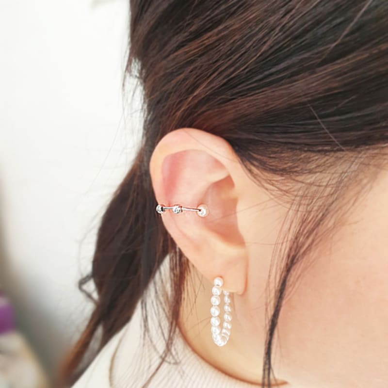 RACOHA Basic Line pearl ear cuff (silver cutting ball pearl ear cuff)