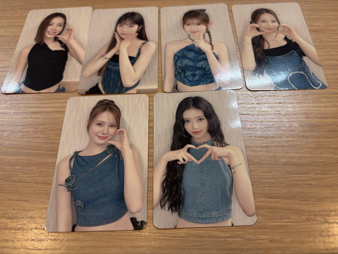 

[USED] NiziU venue-exclusive trading cards