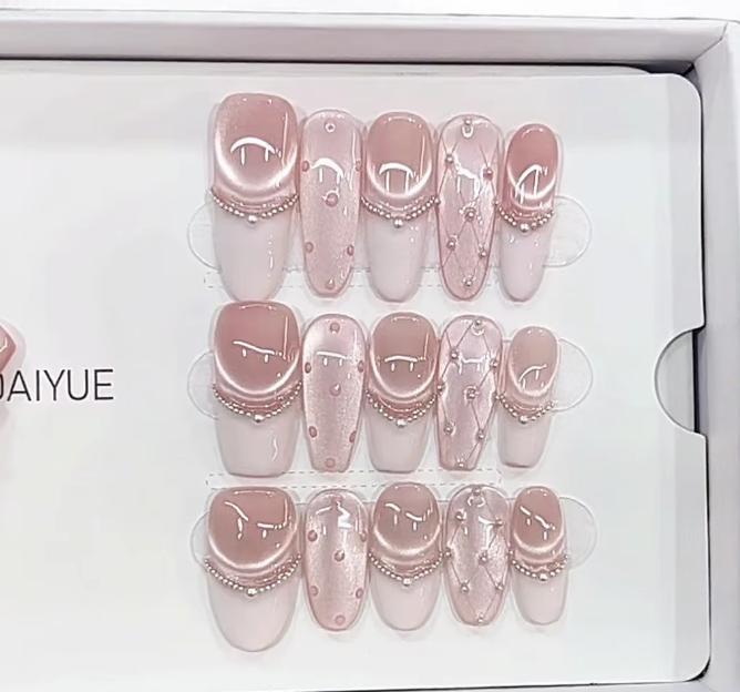 Xiaoxiang Three-dimensional Hand-Painted Armor Cat Eye Style Pure Lustful Manicure Sticker for Fingers Almond Stiletto