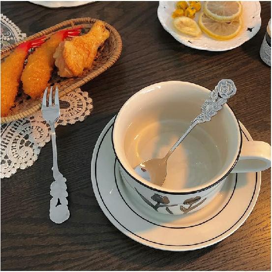 8Pcs Rose Handle Spoon Fork Set 4.72inch 18/10(304) Stainless Steel Flatware for Coffee Tea Dessert Ice Cream Appetizer Fruit