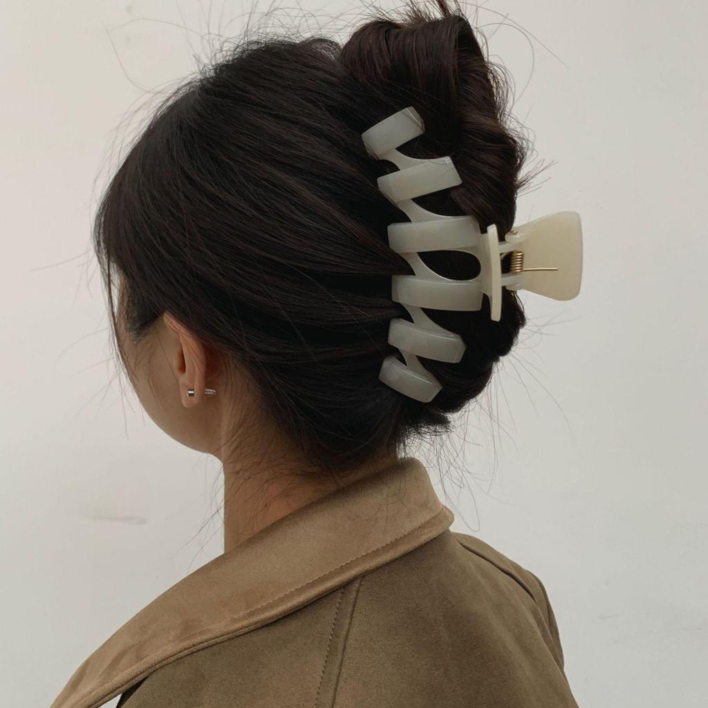Sweet Jelly-Style Claw Clip: Versatile Hair Accessory for Updos and Waves - Japanese Fashion