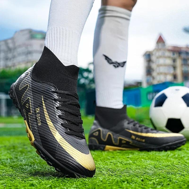 Neue Herren Fußballschuhe Hochwertige Rutschfeste Fußballschuhe für Ultraleicht Hoher Knöchel Outdoor Sport Sportschuhe Innenbereich Futsal Rutschfest