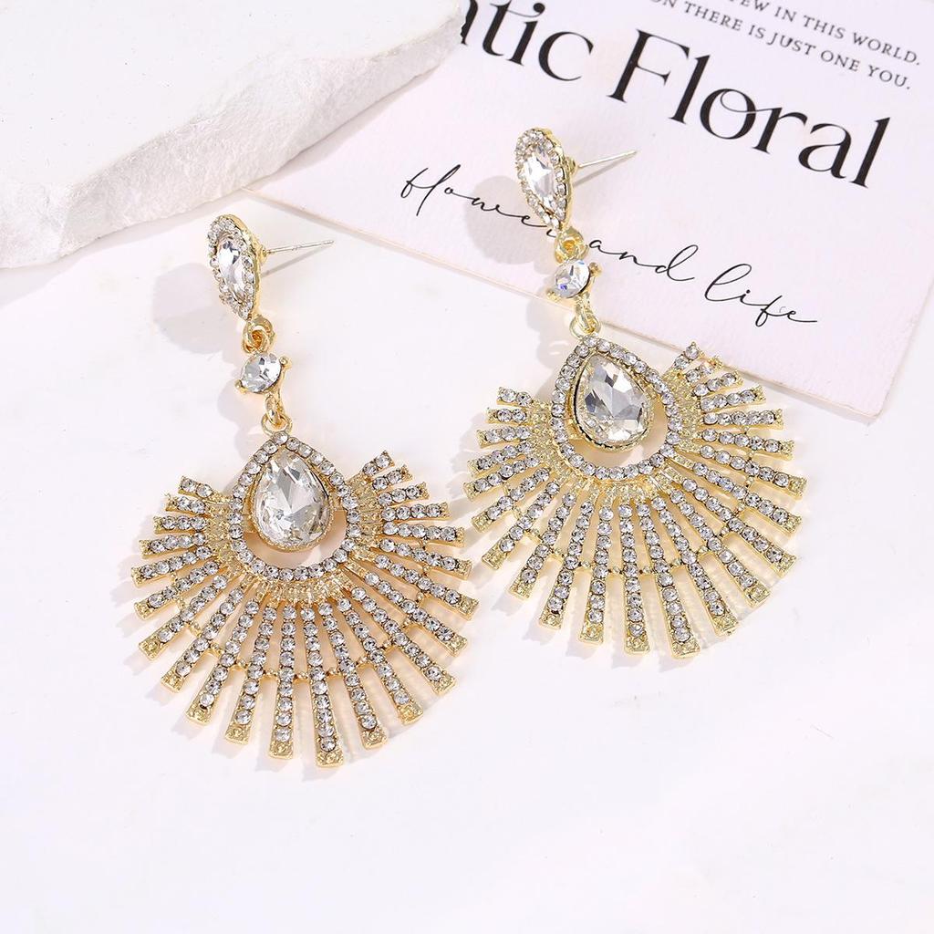 French Rhinestone Water Drop Earrings - Elegant Light Luxury Court Style Studs for Women with Exaggerated Dangles and High-End Quality