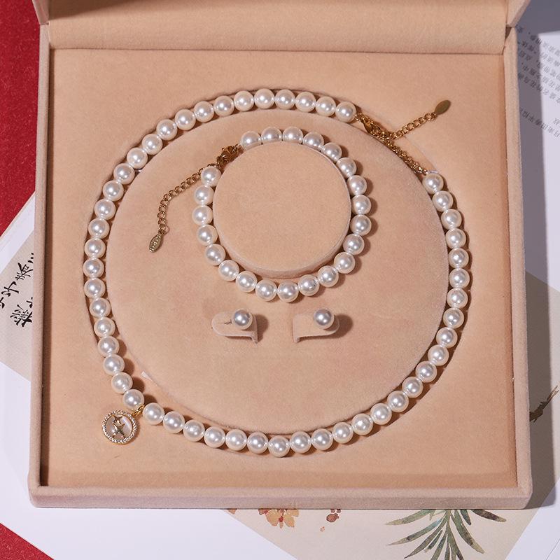 Elegante Collana di Perle di Conchiglia Profonda - Perfetto Regalo per la Festa della Mamma