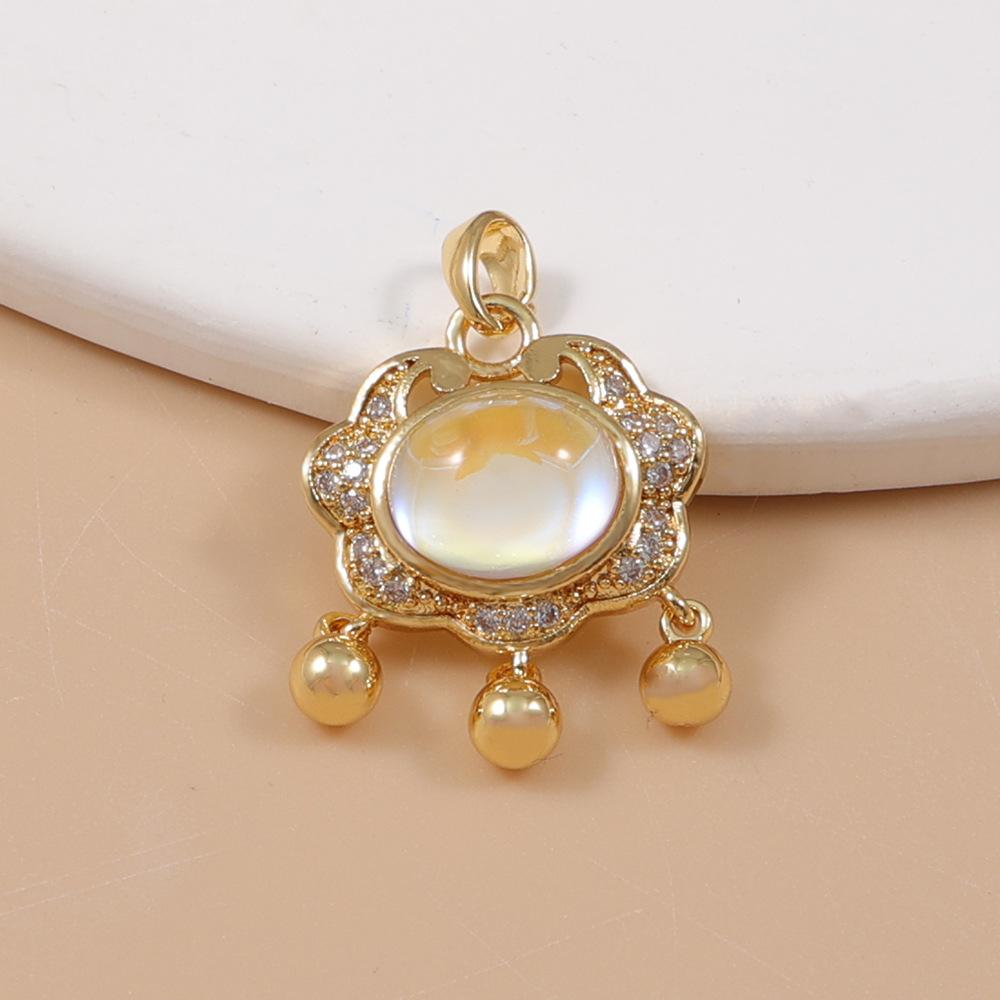 Guochao Mother-of-Pearl Gold-Plated Diamond Pendant Clavicle Chain