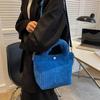 Tote Bag Stor Kapacitet Justerbar Skulderrem Bærbar Håndtag Knaplukning Ensfarvet Opbevarings Corduroy Kvinder Alsidig Spand Håndtaske Crossbody