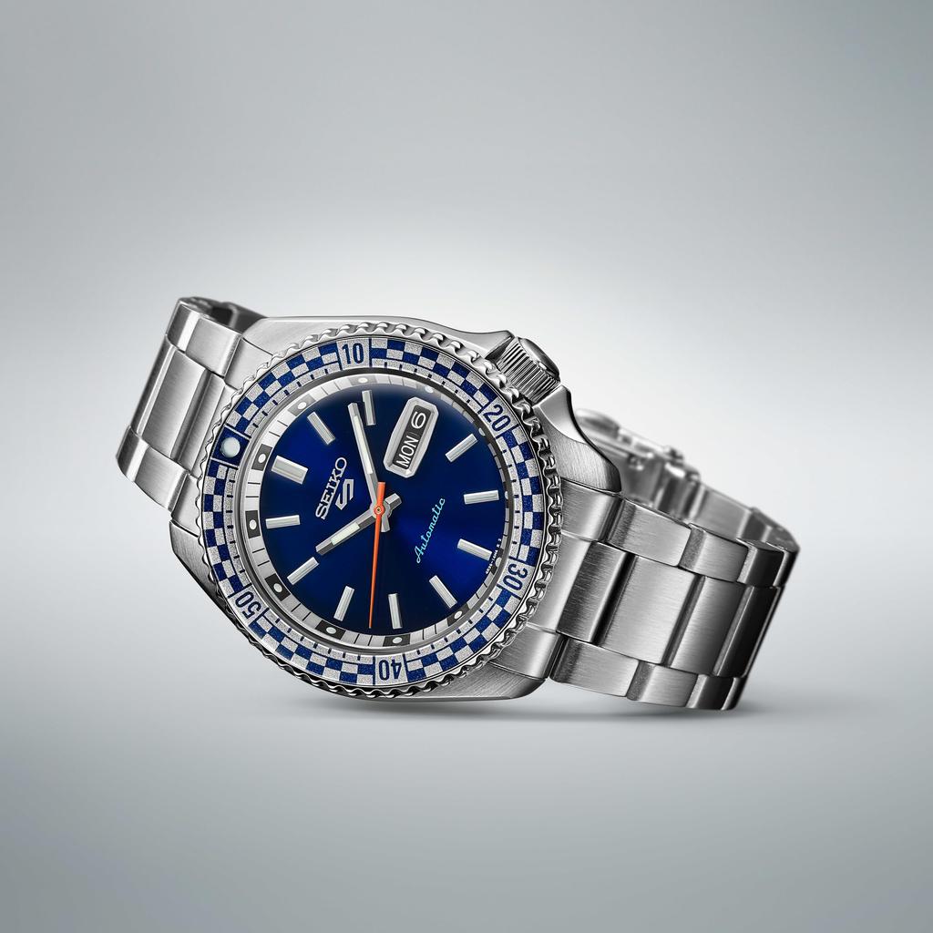 Seiko 5 Sports SBSA243 Retro Color Edition Silver