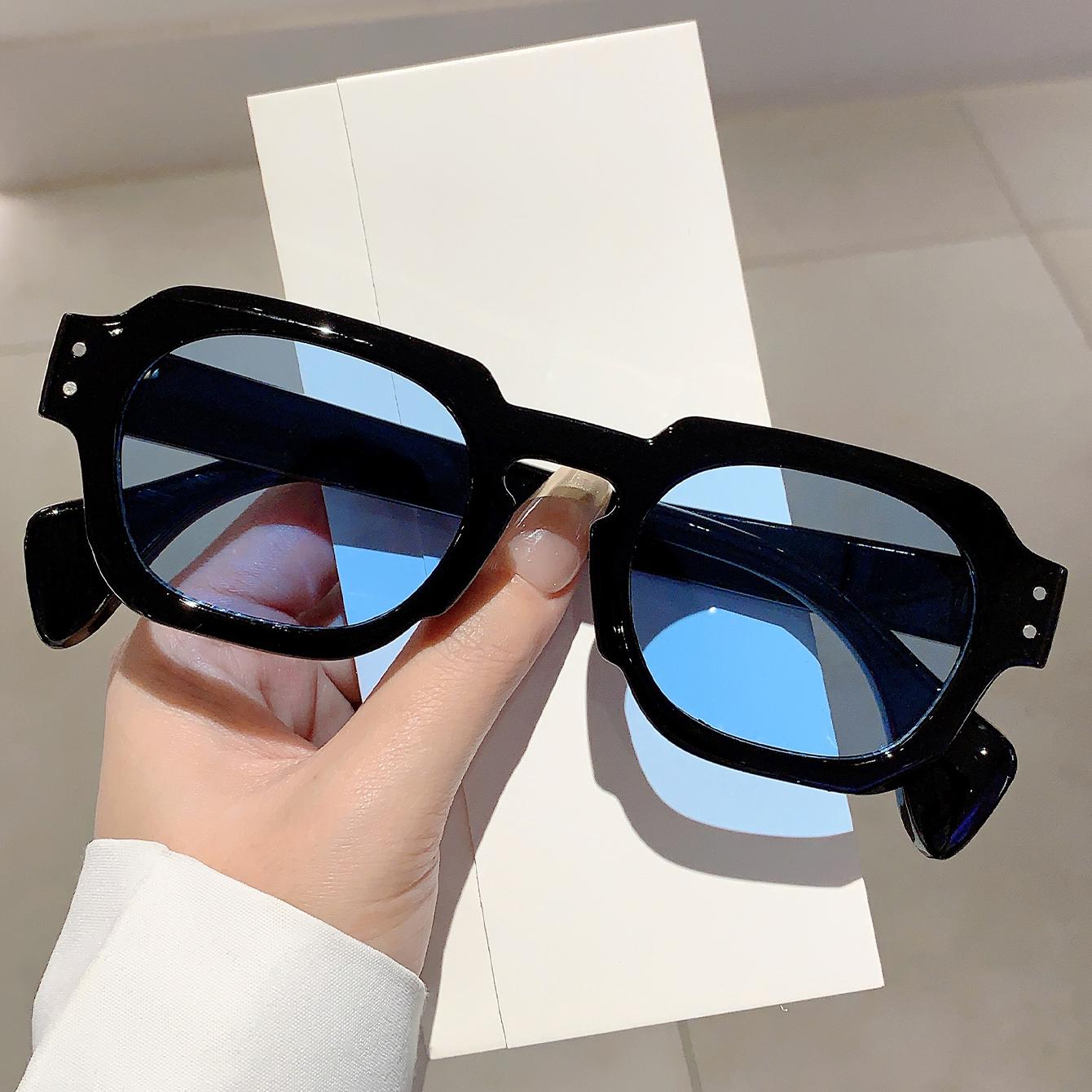 Attractive Glasses Women's Kammpt Vintage Square Sunglasses New In Stylish Candy Color Eyewear 2024 Fashion Brand Design Uv400 Protection Men Shades Cm